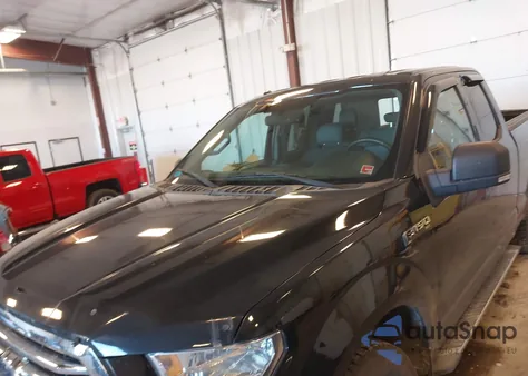 2015 Ford F-150 Xlt z USA, uszkodzony, nr VIN 1FTFX1EF7FFA63580